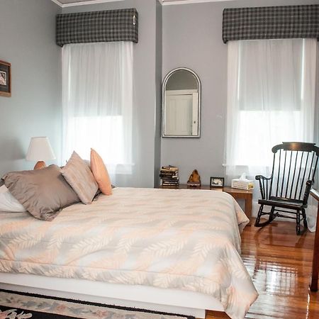Cedars & Beeches Bed & Breakfast Long Branch Exterior foto