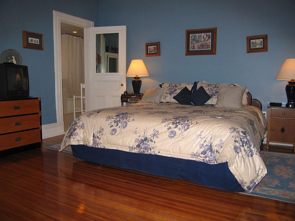Cedars & Beeches Bed & Breakfast Long Branch Exterior foto
