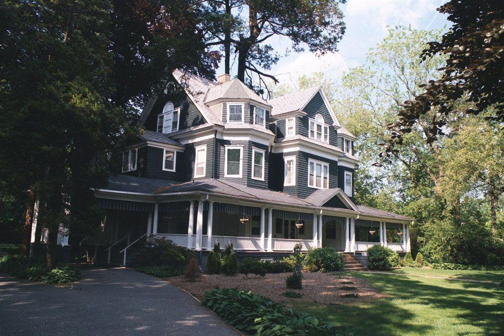 Cedars & Beeches Bed & Breakfast Long Branch Exterior foto