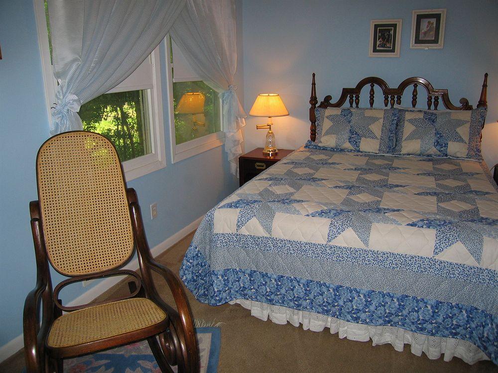Cedars & Beeches Bed & Breakfast Long Branch Exterior foto